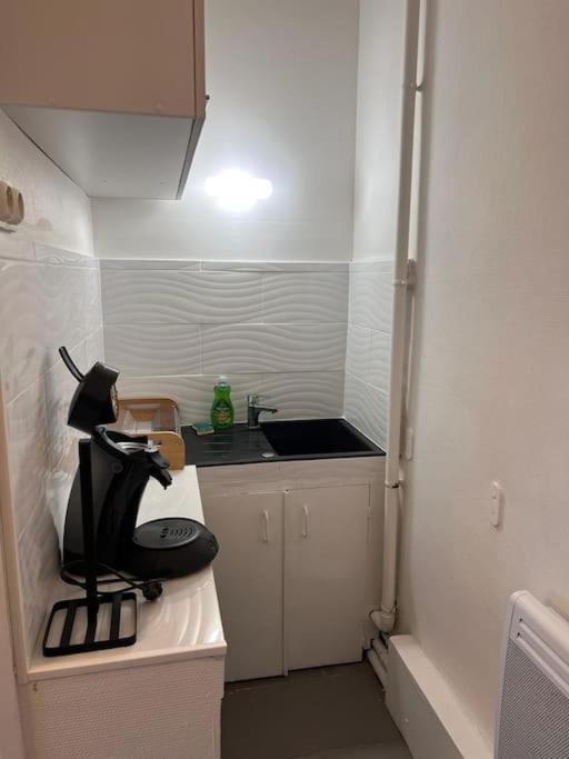 Appartement Idealement Situe 몽트로-포트-욘 외부 사진